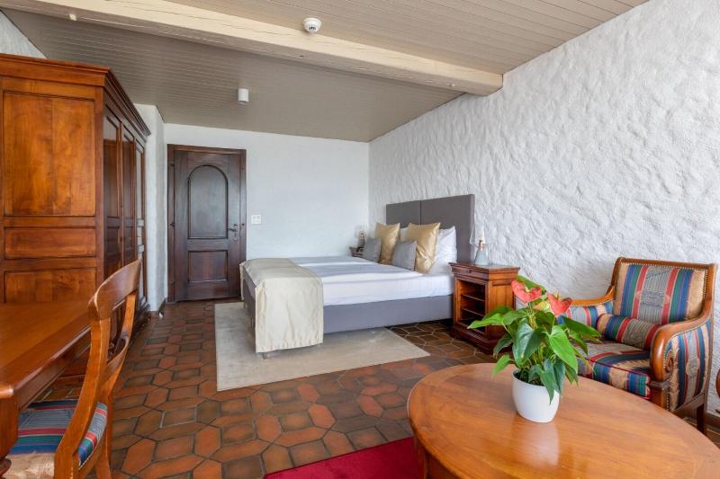 Schloss-Hotel – Swiss-Chalet Merlischachen - Oda