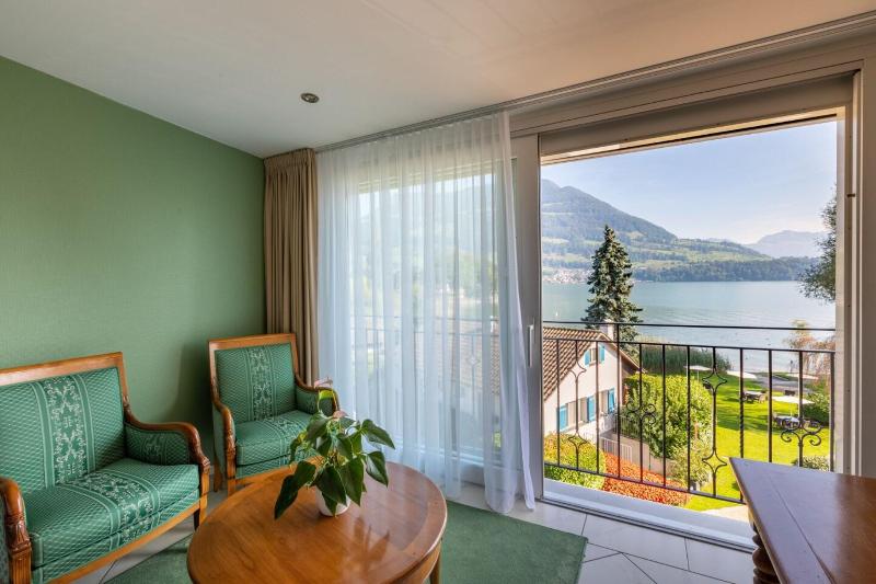 Schloss-Hotel – Swiss-Chalet Merlischachen - Oda