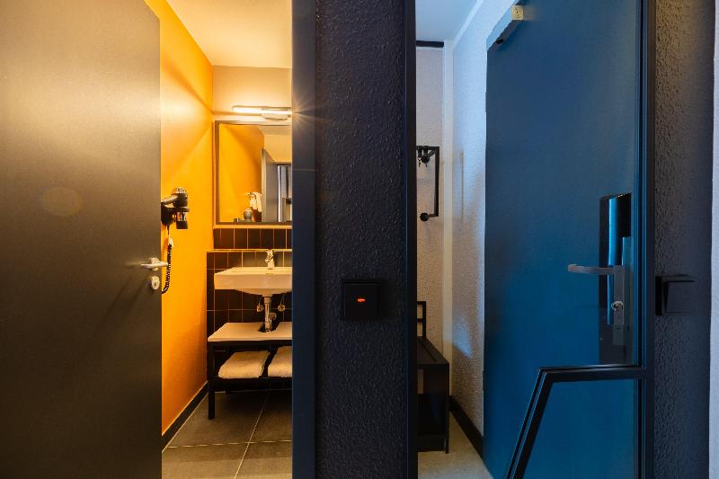 Holiday Inn - the niu, Blade Solingen by IHG - Oda