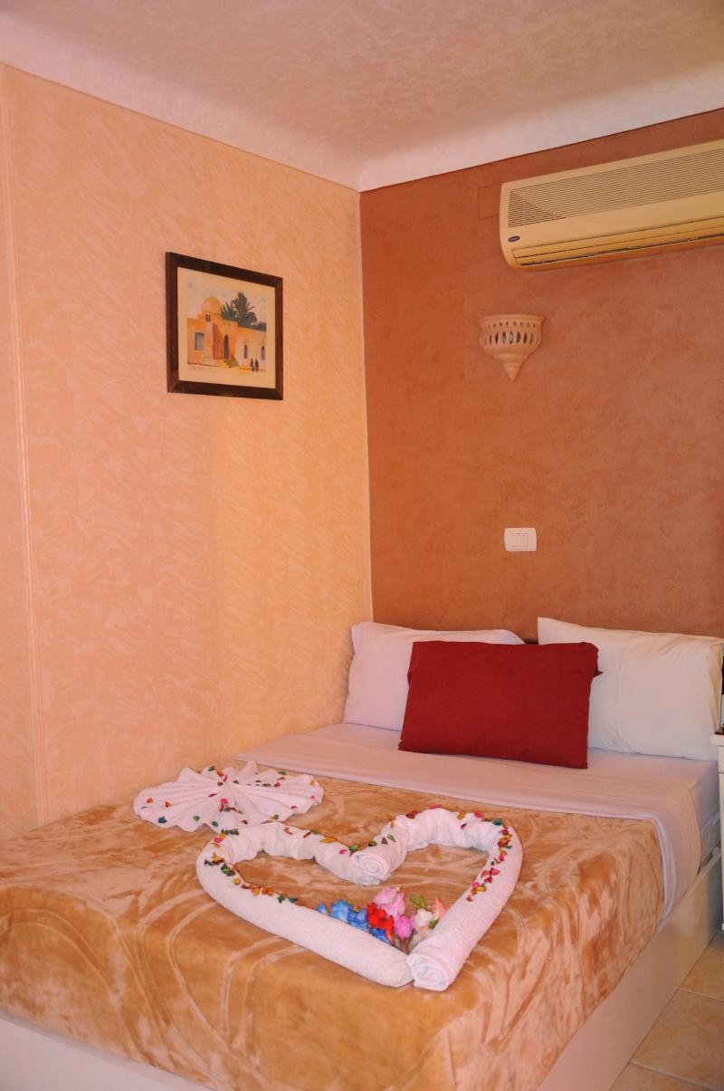 Osiris Hotel - Oda