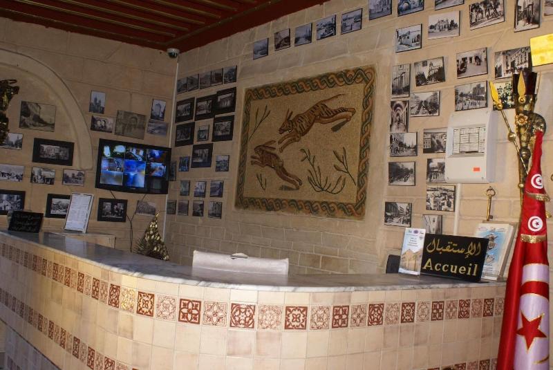 Hotel Donia - Lobi