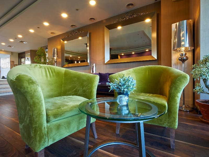 Yantra Grand Hotel -Sharlopov Hotels - Lobi