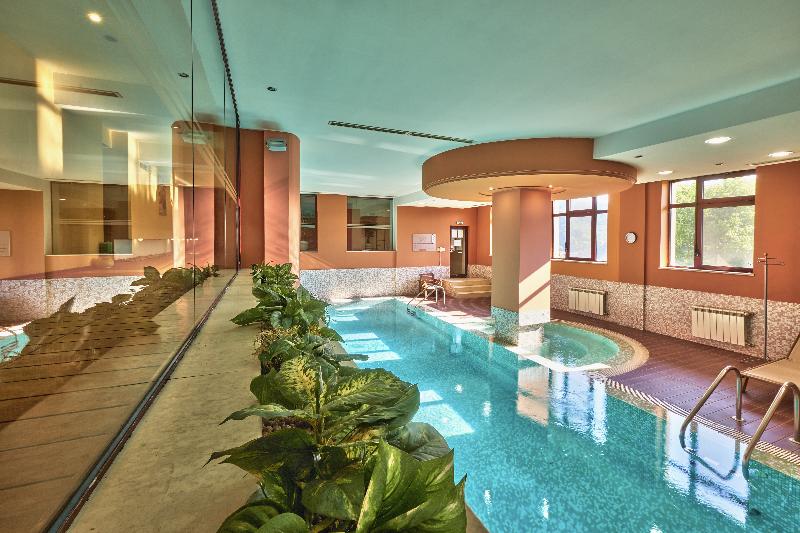 Yantra Grand Hotel -Sharlopov Hotels - Havuz