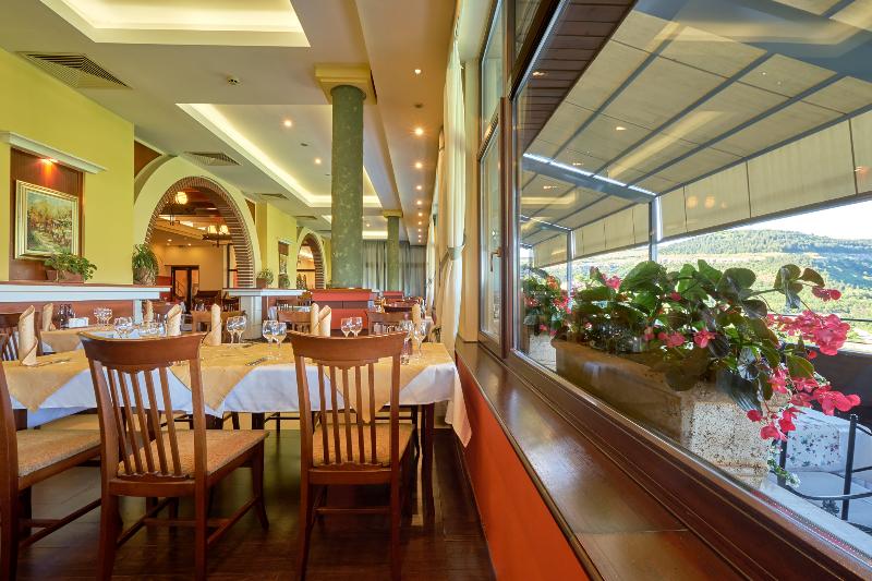 Yantra Grand Hotel -Sharlopov Hotels - Restoran