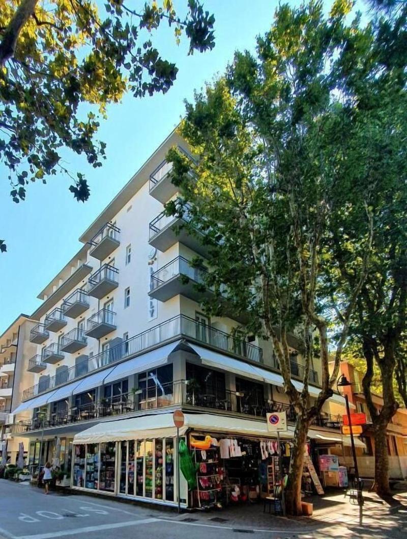 Lively Hotel - Genel