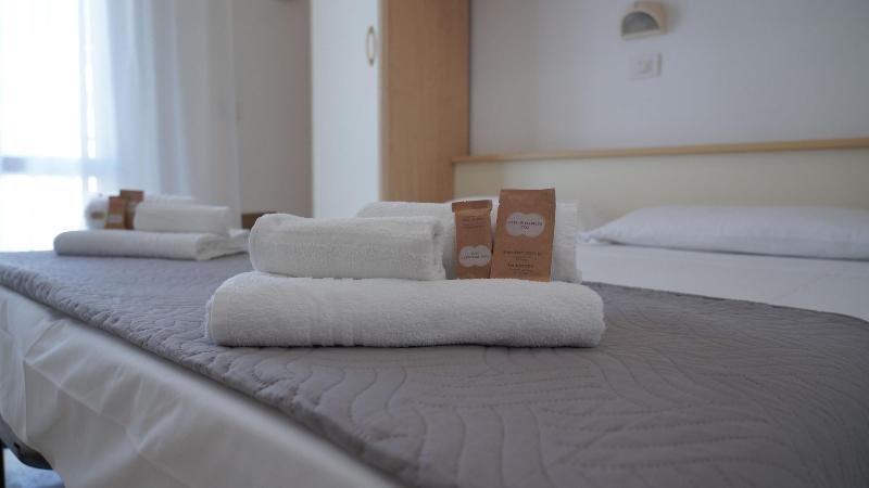 Lively Hotel - Oda