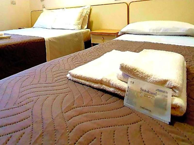 Lively Hotel - Oda