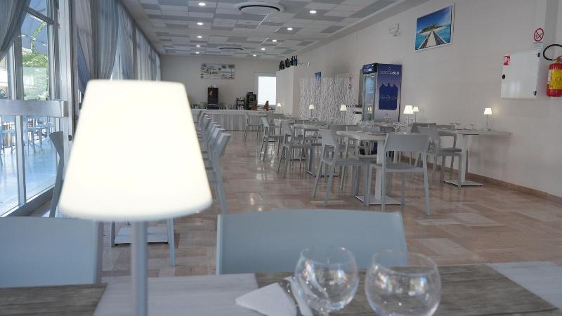 Lively Hotel - Restoran