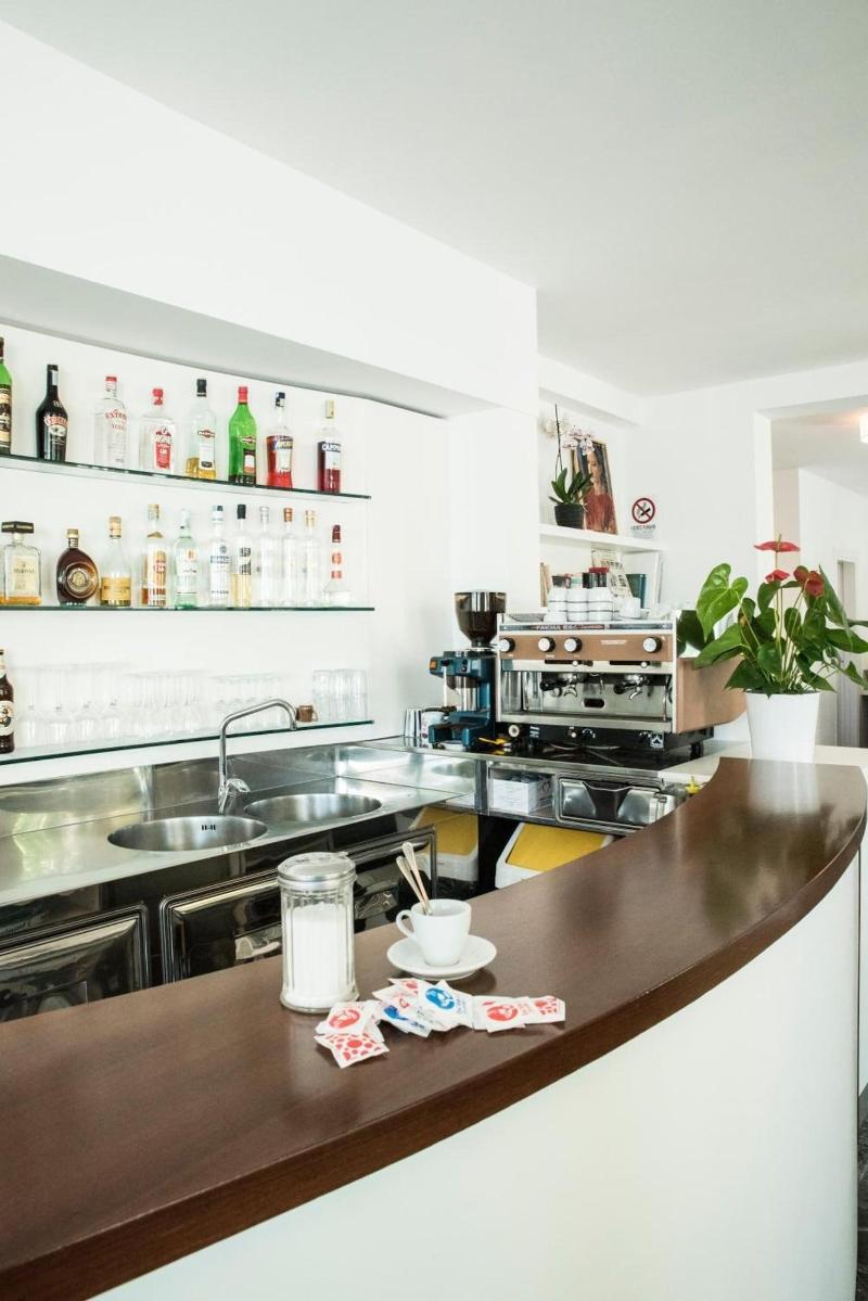 Hotel Houston Suites - Bar