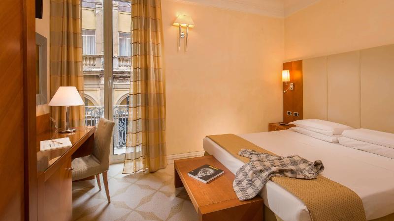Suite Opera Rooms - Oda