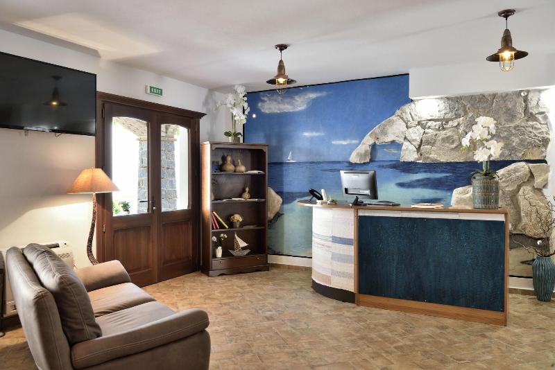 Hotel Goloritzé - Lobi