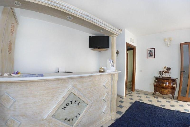 Hotel Patti - Lobi