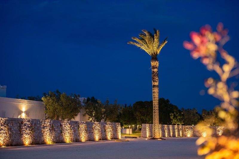 Grotta Palazzese Beach Hotel - Genel