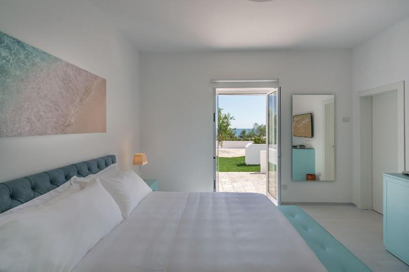Grotta Palazzese Beach Hotel - Oda