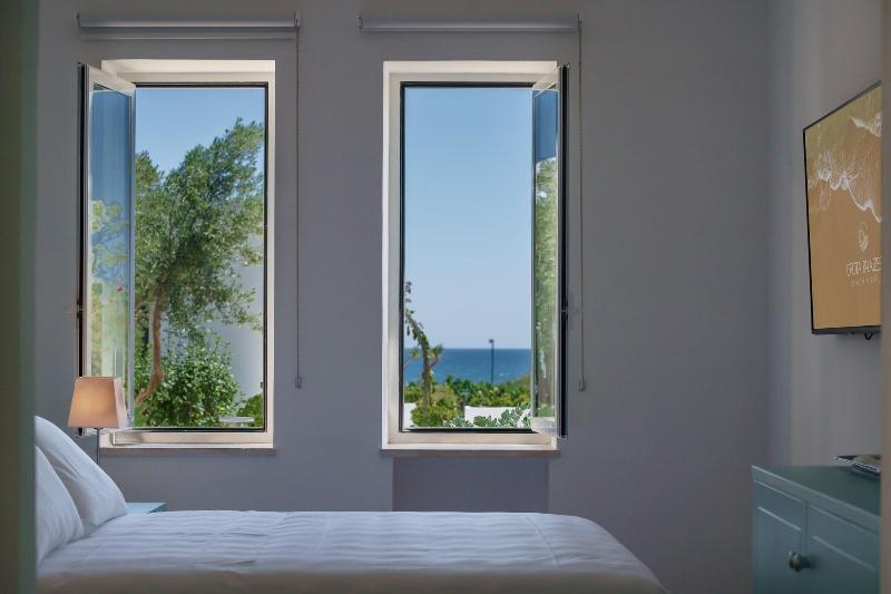 Grotta Palazzese Beach Hotel - Oda