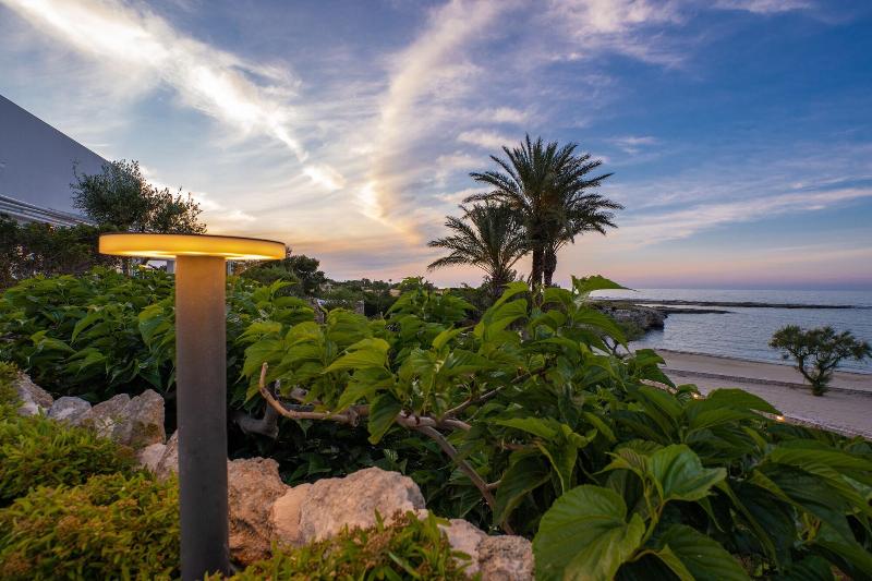 Grotta Palazzese Beach Hotel - Oda