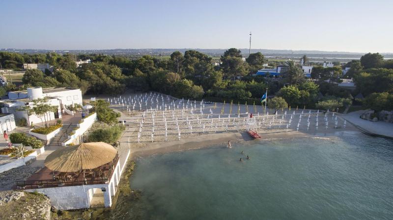 Grotta Palazzese Beach Hotel - Plaj