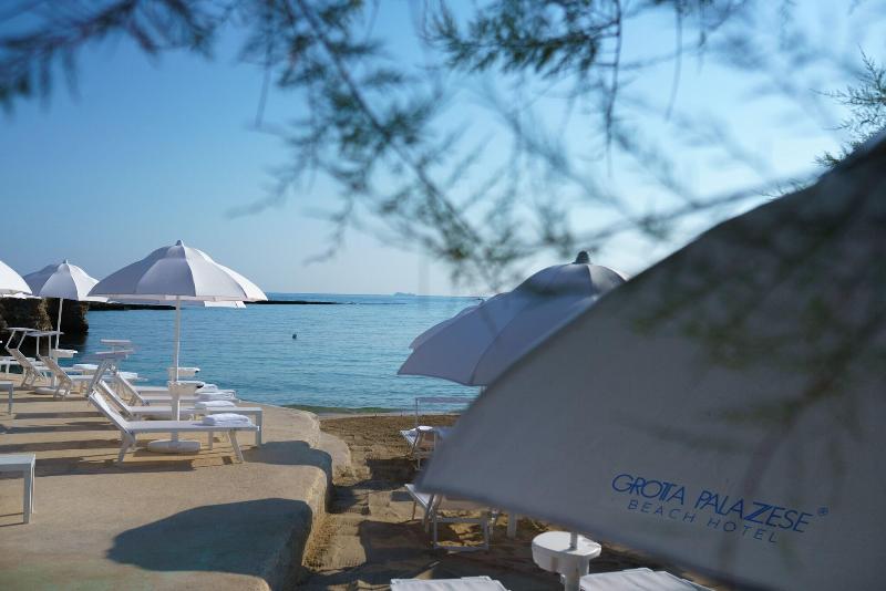 Grotta Palazzese Beach Hotel - Plaj