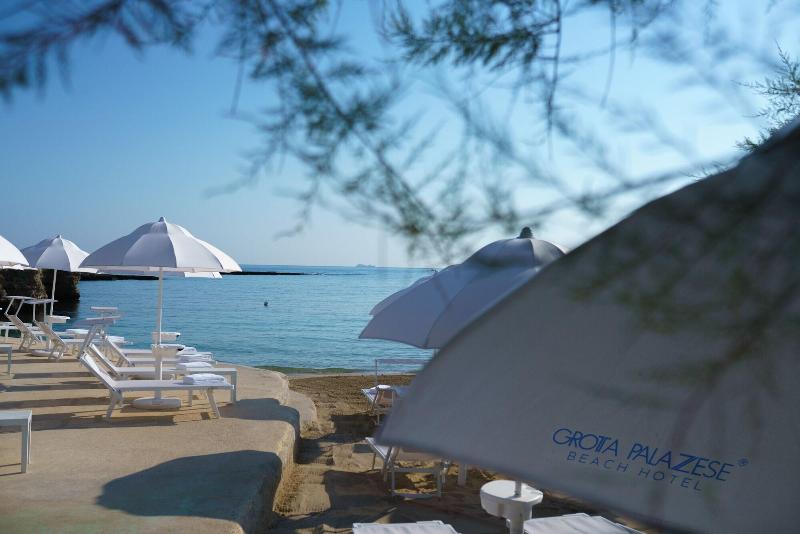 Grotta Palazzese Beach Hotel - Plaj