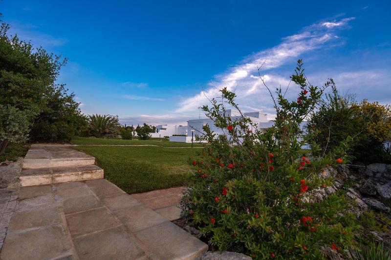 Grotta Palazzese Beach Hotel - Teras