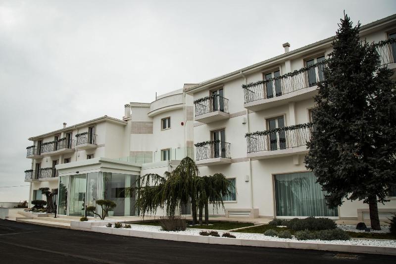 Malucri Resort - Genel