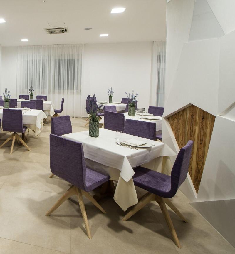 Malucri Resort - Restoran