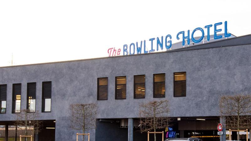 The Bowling Hotel - Genel
