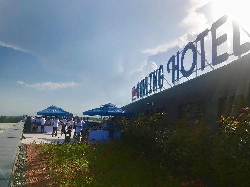 The Bowling Hotel - Teras