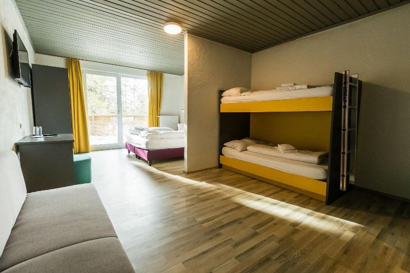 Basekamp Mountain Budget Hotel - Oda