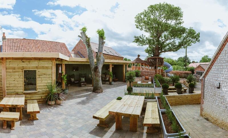 The Gin Trap Inn - Genel