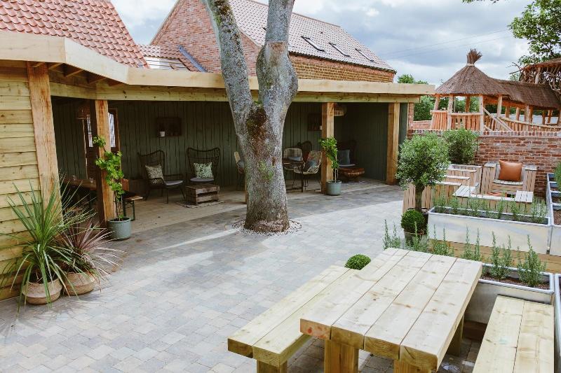 The Gin Trap Inn - Genel