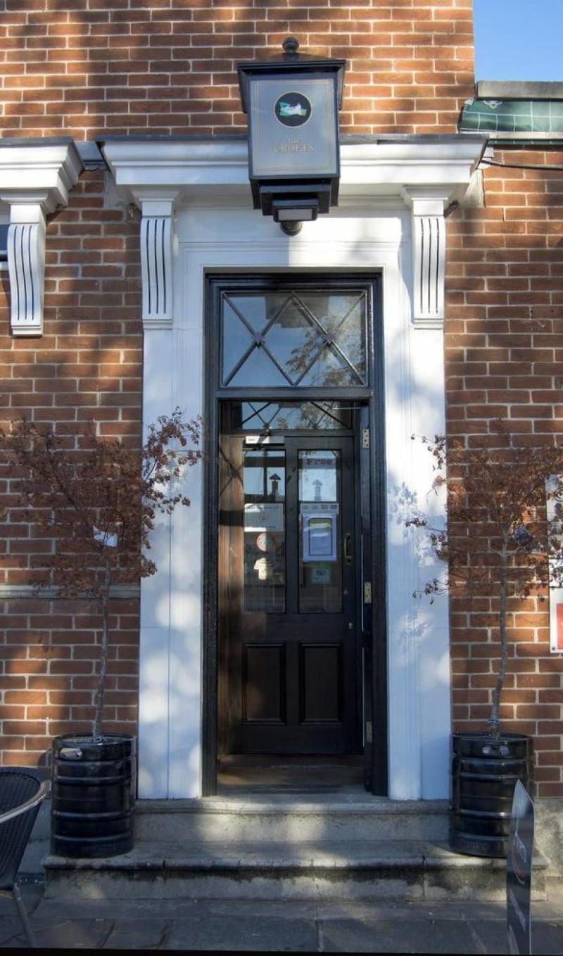 Crofts Hotel - Lobi