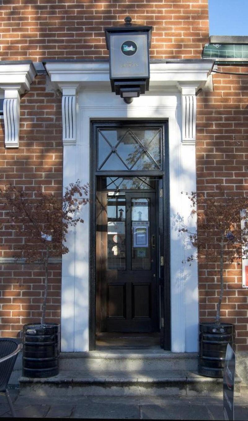 Crofts Hotel - Lobi