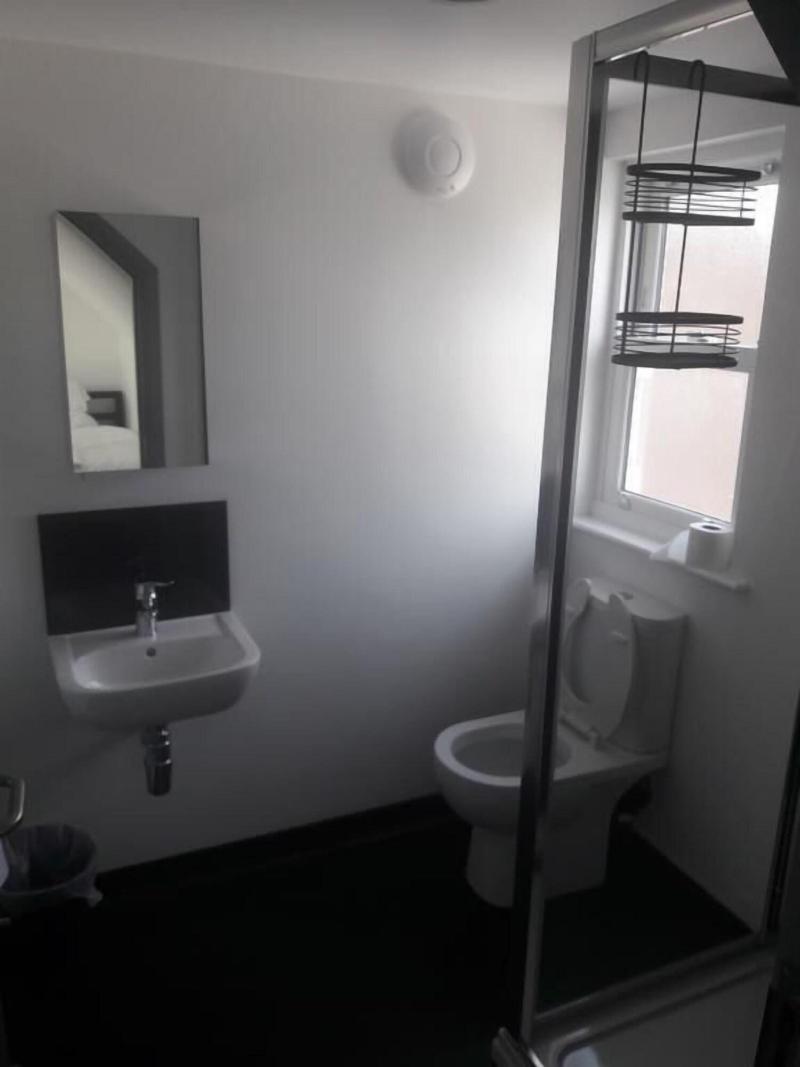 Crofts Hotel - Oda