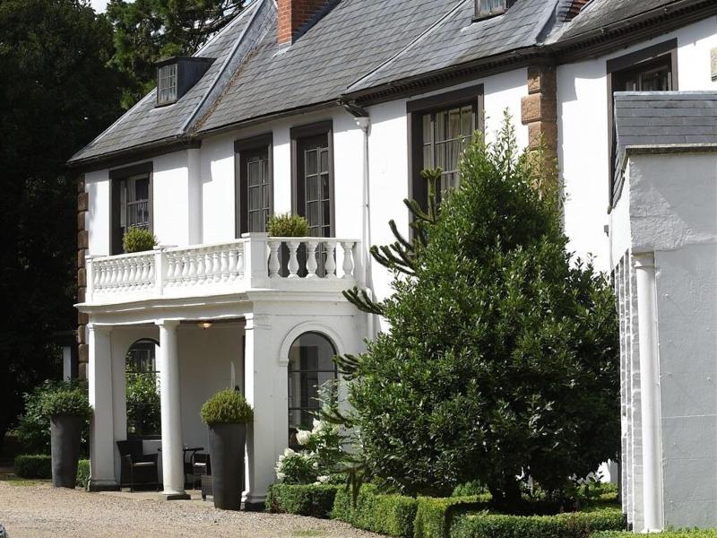 Satis House - Genel