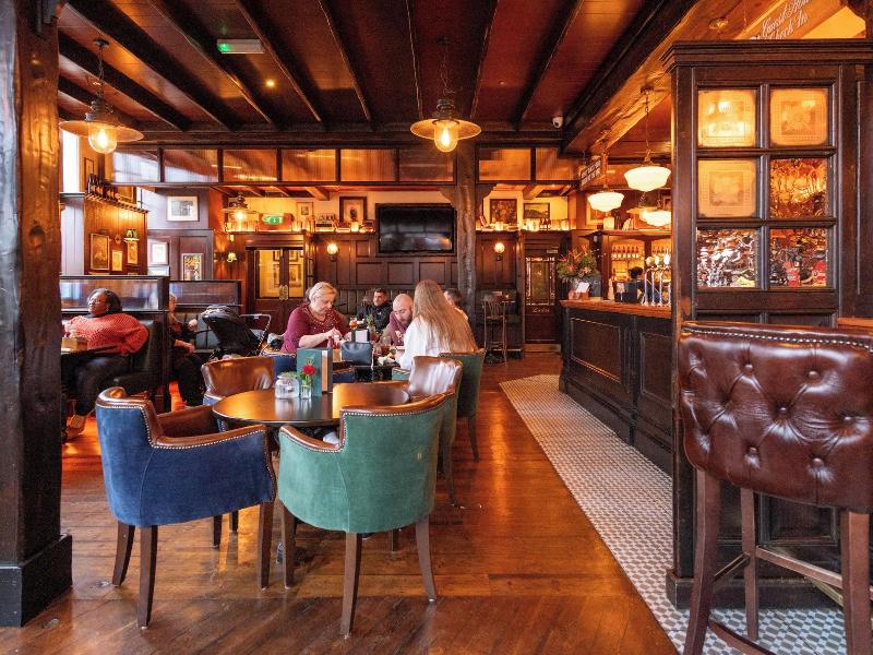 The Royal Oak - Bar