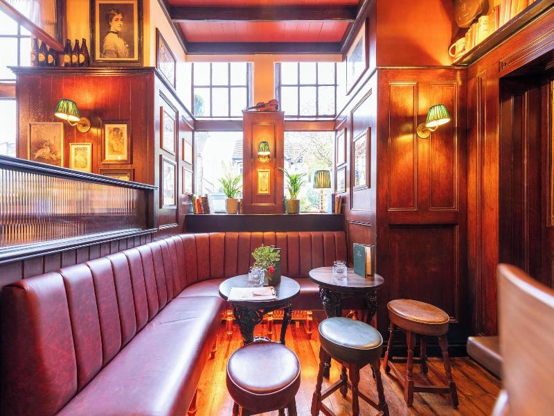 The Royal Oak - Bar
