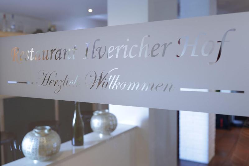 Ilvericher Hof - Restoran
