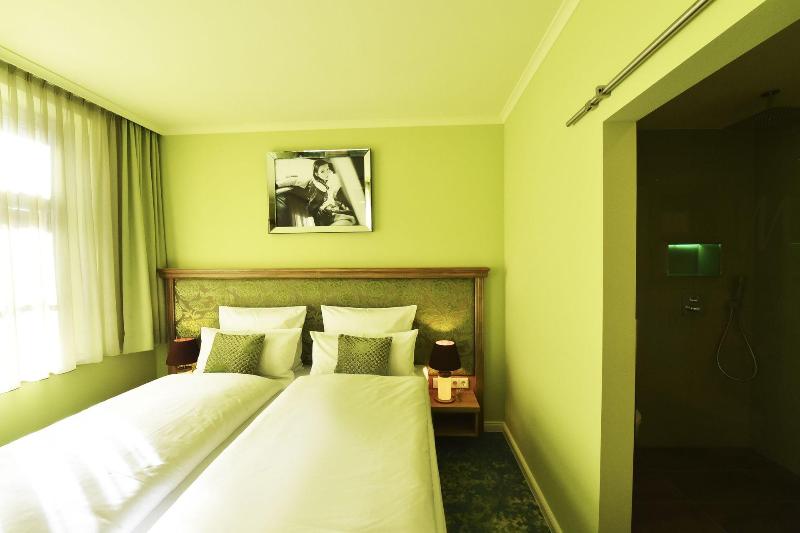 Moments Boutique Hotel - Oda
