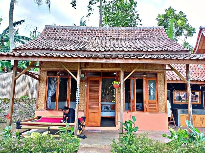Cianjur Paddies Hostel - Genel