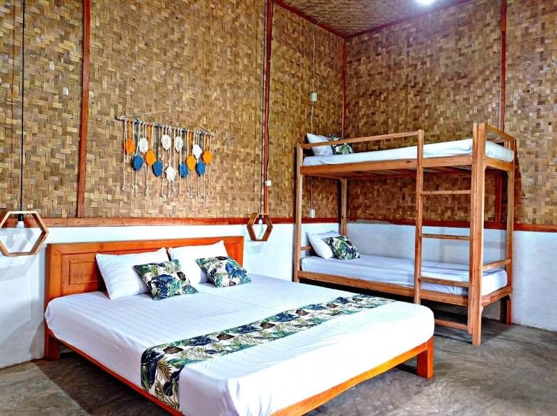 Cianjur Paddies Hostel - Oda