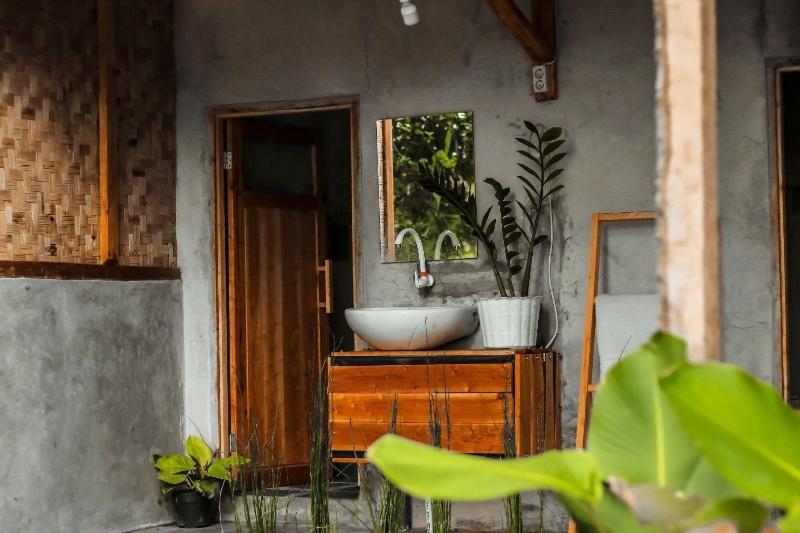 Cianjur Paddies Hostel - Oda