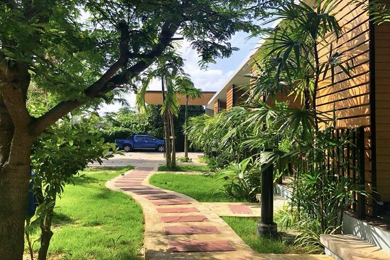 Phumi Resort by ZUZU - Genel