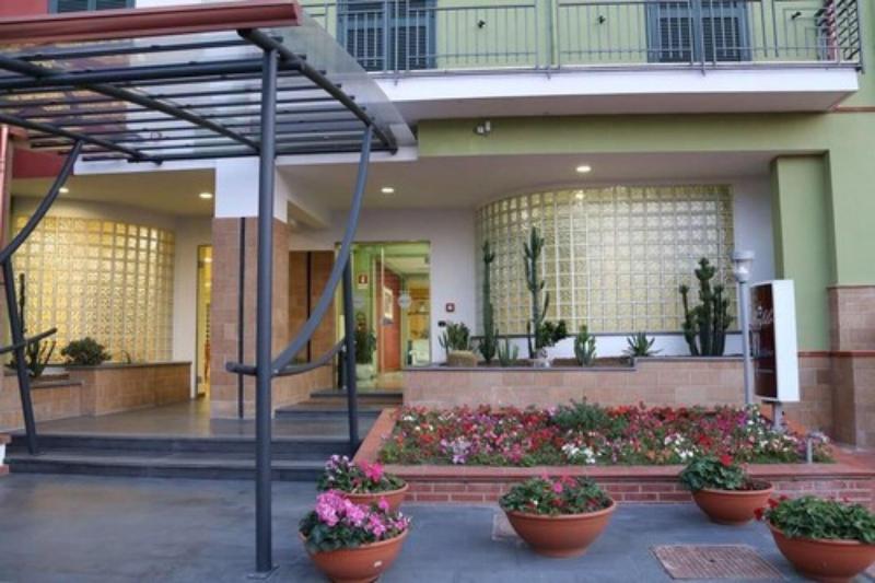 Hotel Resort Il Panfilo - Genel