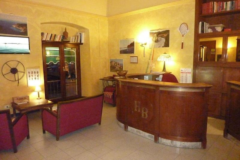 Hotel Baia - Lobi