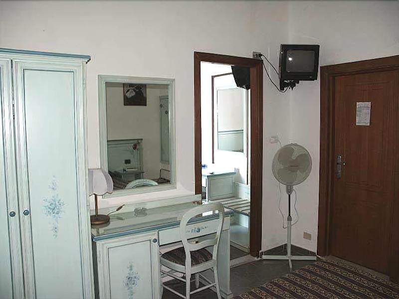 Hotel Baia - Oda