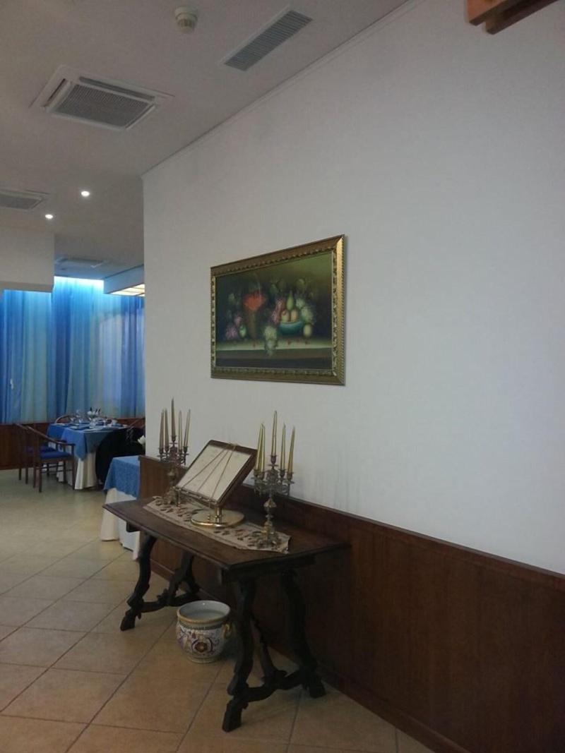 Hotel Maddaloni - Lobi