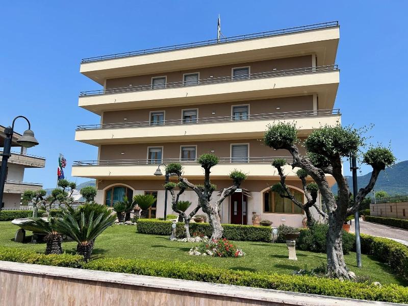 Hotel Maddaloni - Genel