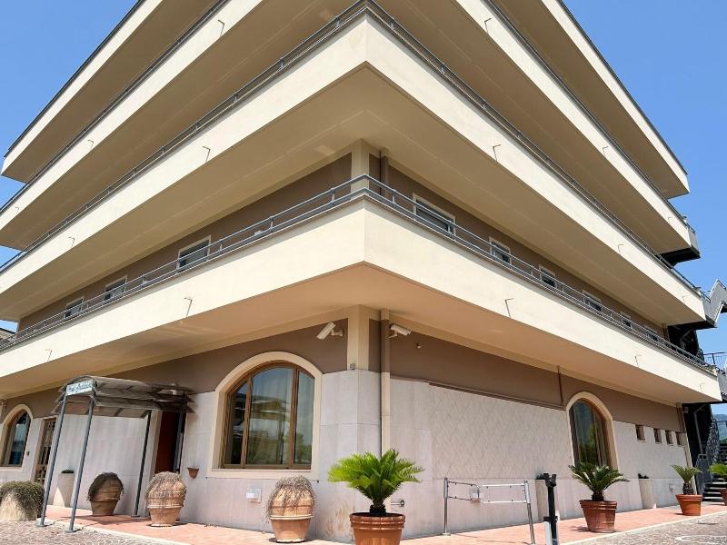 Hotel Maddaloni - Genel