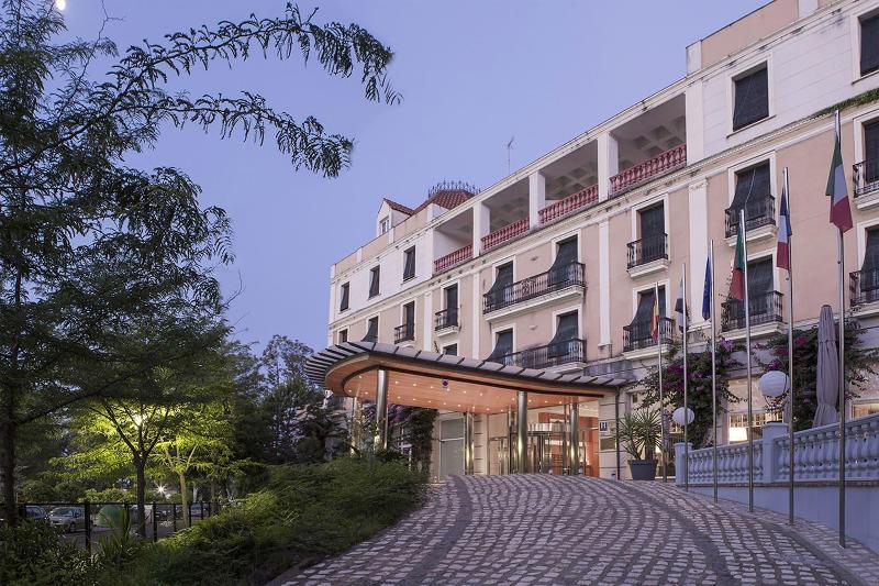 Gran Hotel Aqualange - Balneario de Alange - Genel